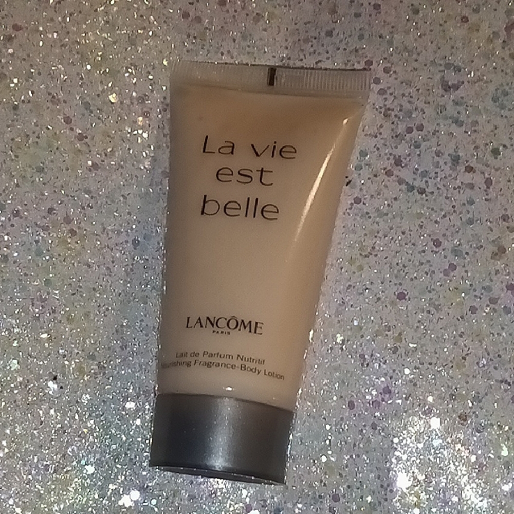 LANCOME LA VIE EST BELLE BODY LOTION